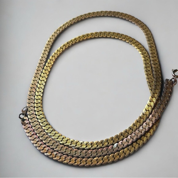 Jewelry - Gold Tone Vintage Chain Necklace Ross Long Gold Necklace